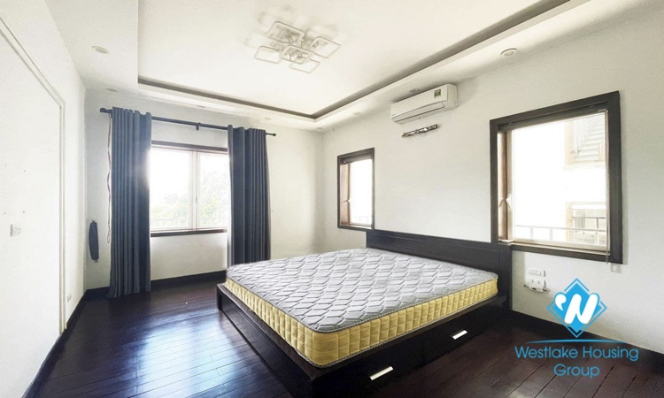 House for rent in Anh Dao 8 Vinhomes Riverside, Long Bien.